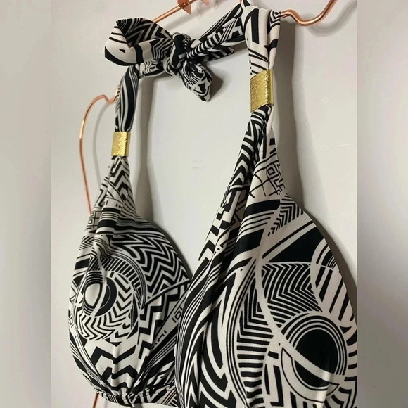 Eliana Swimwear Bikini top - black and white design - 12 - Picture 3 of 3